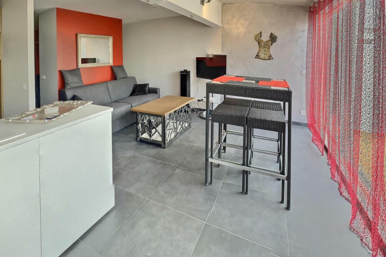 Le Donjon Villa Bdsm Port Nature Village Cap D'Agde Naturiste מראה חיצוני תמונה
